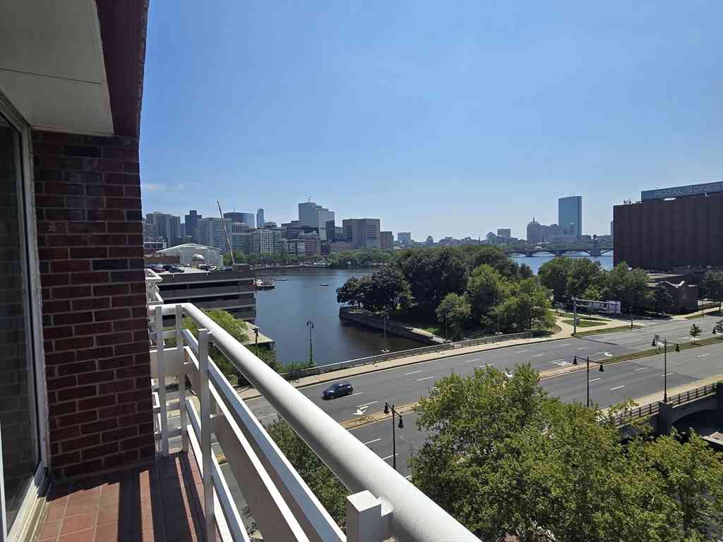 Condo For Rent - 6 Canal Park #708<br/> Cambridge, MA 02141