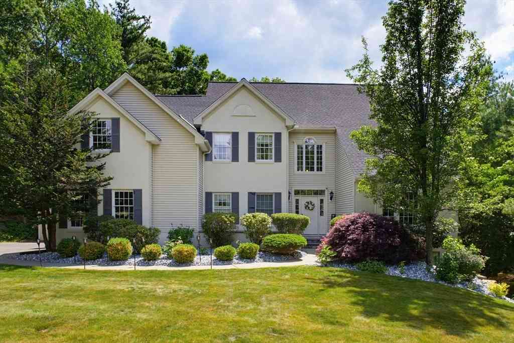 Homes For Rent - 4 Harvest Way<br/> Worcester County, Westborough, MA 01581