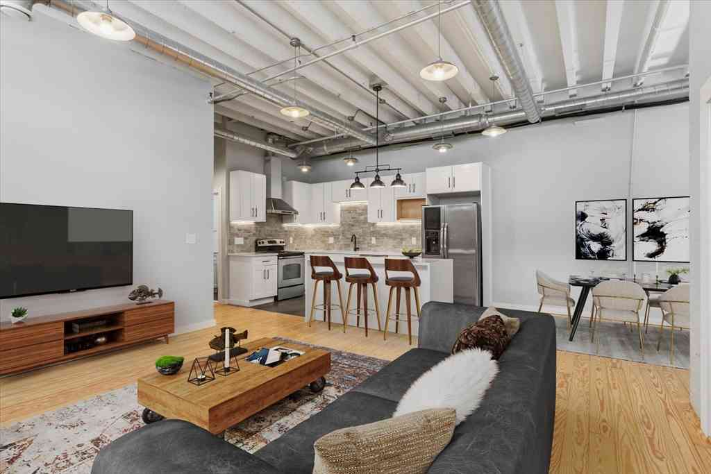 Condo For Sale - 107 South St #2F<br/> Boston, MA 02111