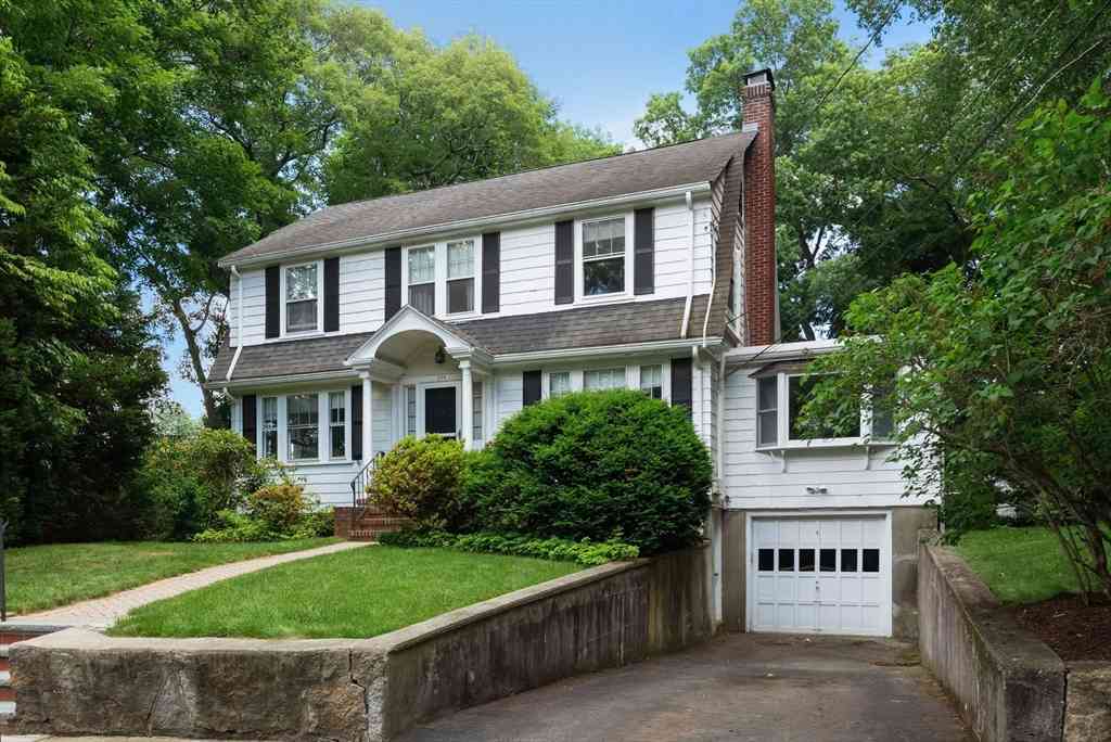 Homes For Sale - 200 Harvard Cir<br/> Newton, MA 02460