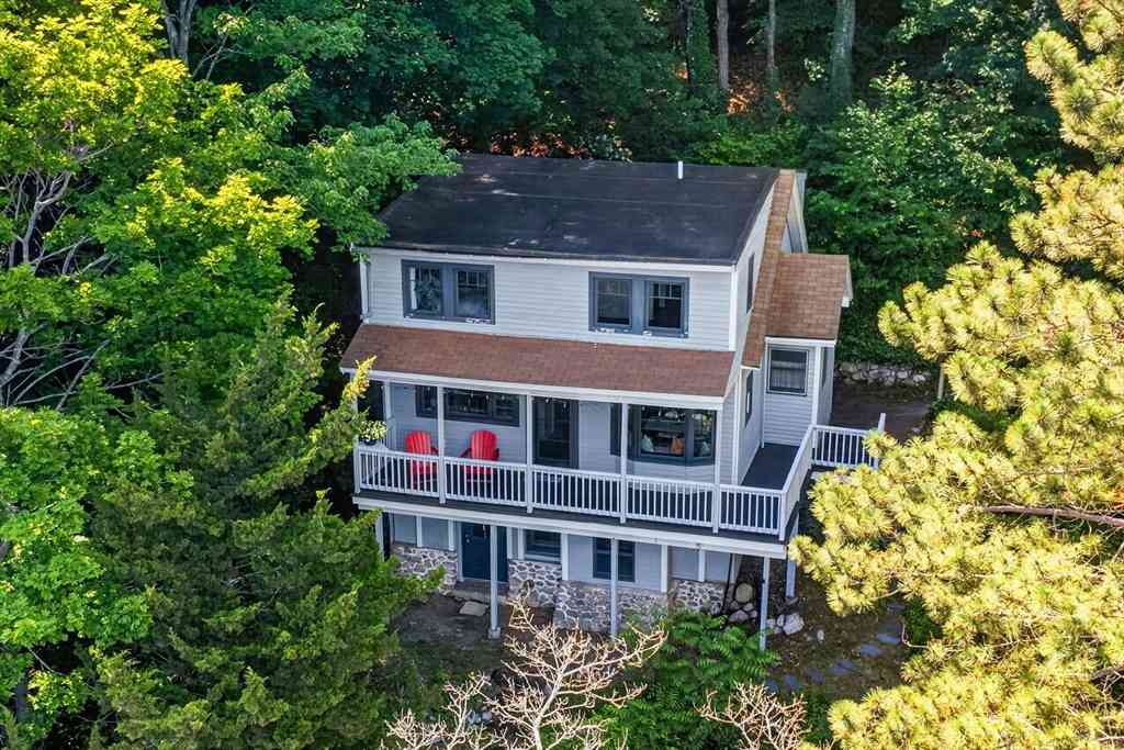 Homes For Sale - 30R Morses Pond Road<br/> Wellesley, MA 02428