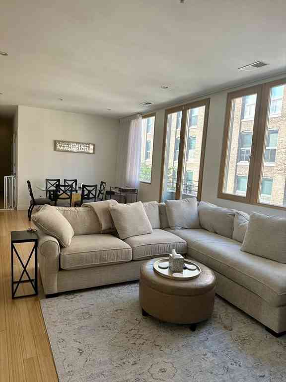 Condo For Rent - 321 West 2nd Street #10<br/> Boston, MA 02127