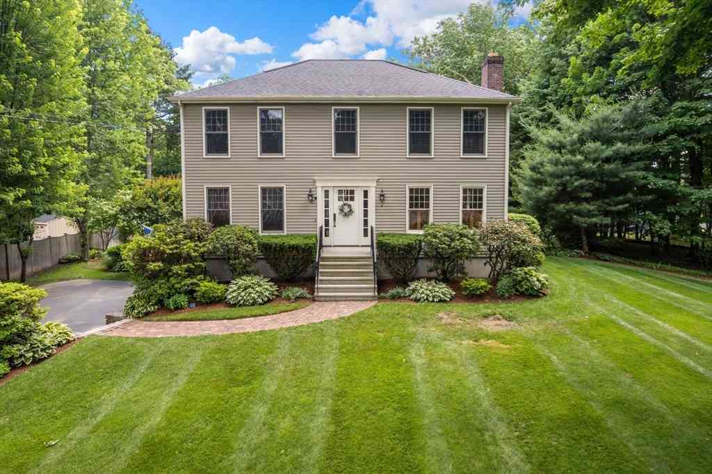 Homes For Sale - 2 Angelo Way<br/> Franklin, MA 02038