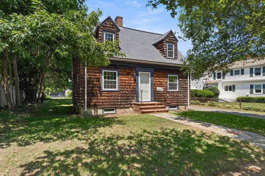 Homes For Sale - 10 Pearl Street Ext.<br/> Essex County, Beverly, MA 01915