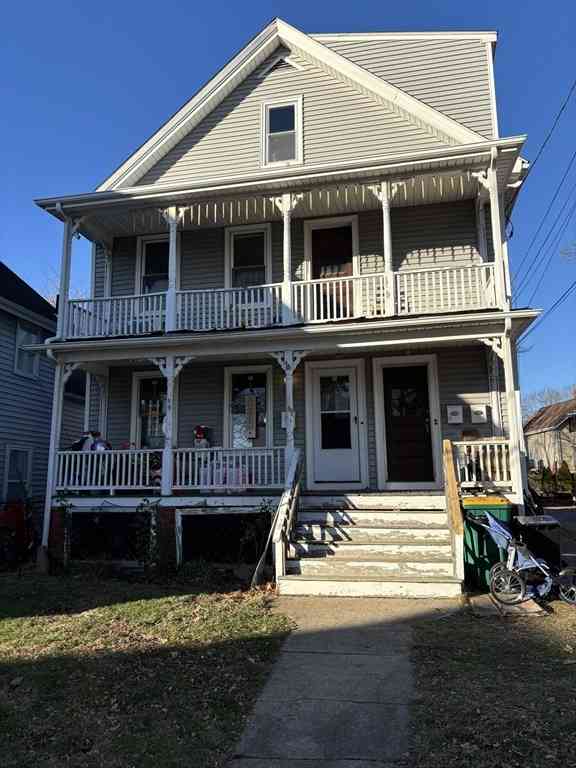 Apartment For Rent - 94 Fisher St #3<br/> Bristol County, North Attleboro, MA 02760