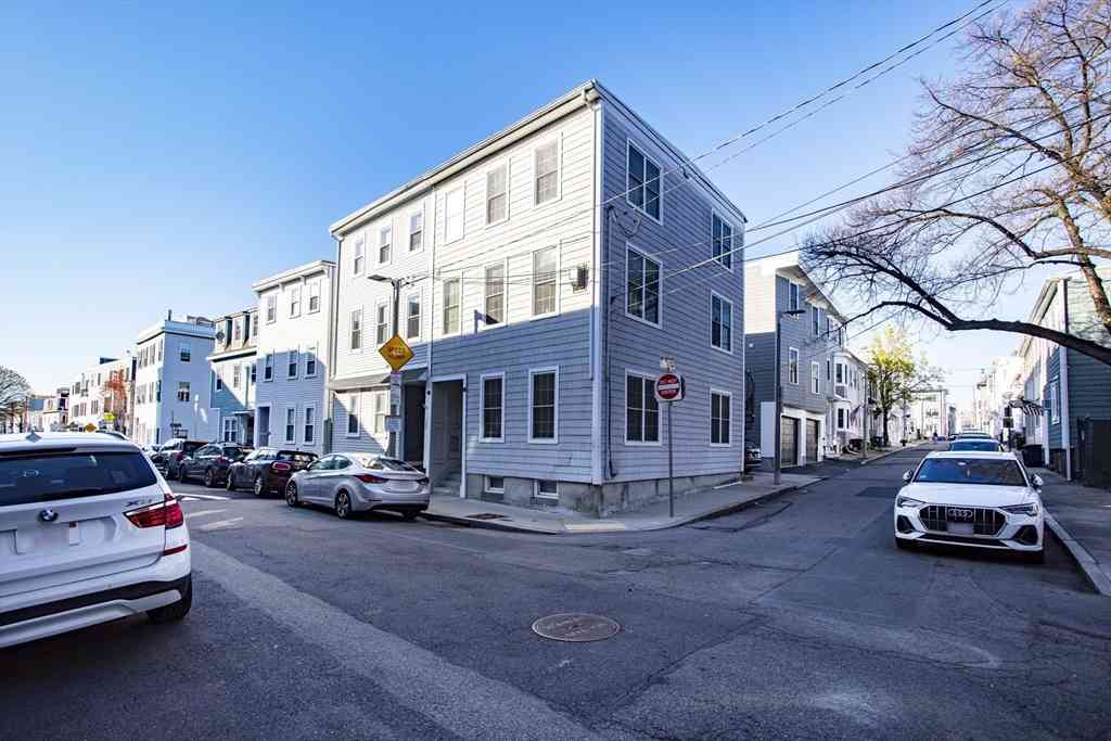 Apartment For Rent - 182 W 8th #1<br/> Boston, MA 02127