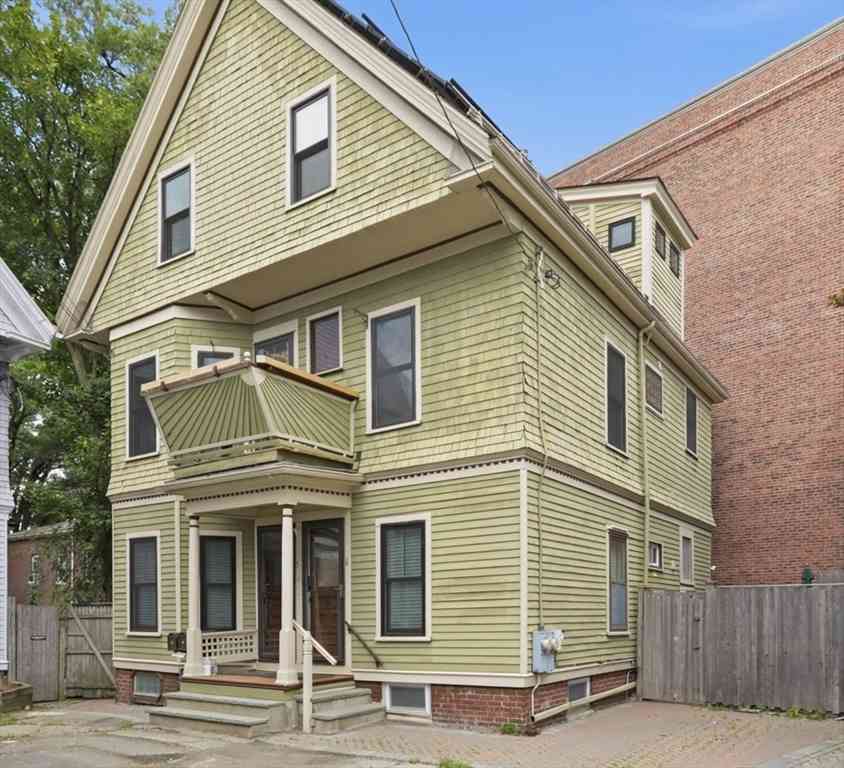 Multifamily For Rent - 6 Porter Circle<br/> Cambridge, MA 02140