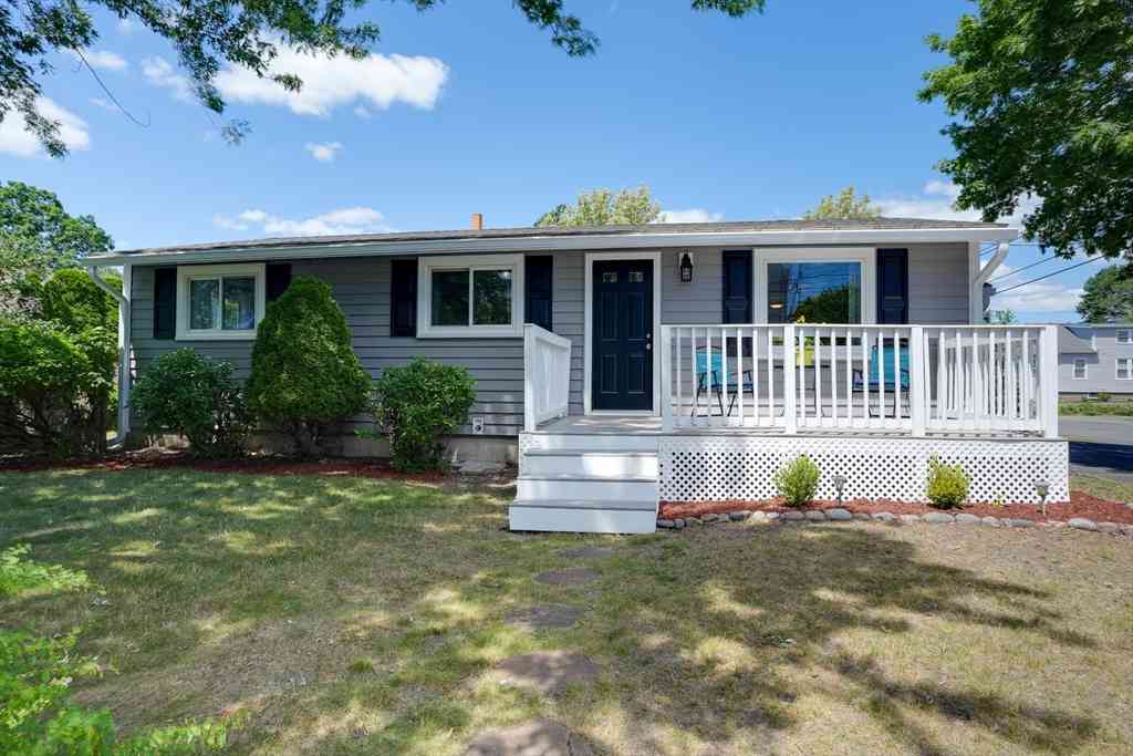 Homes For Sale - 15 Jefferson Ave<br/> Essex County, Saugus, MA 01906