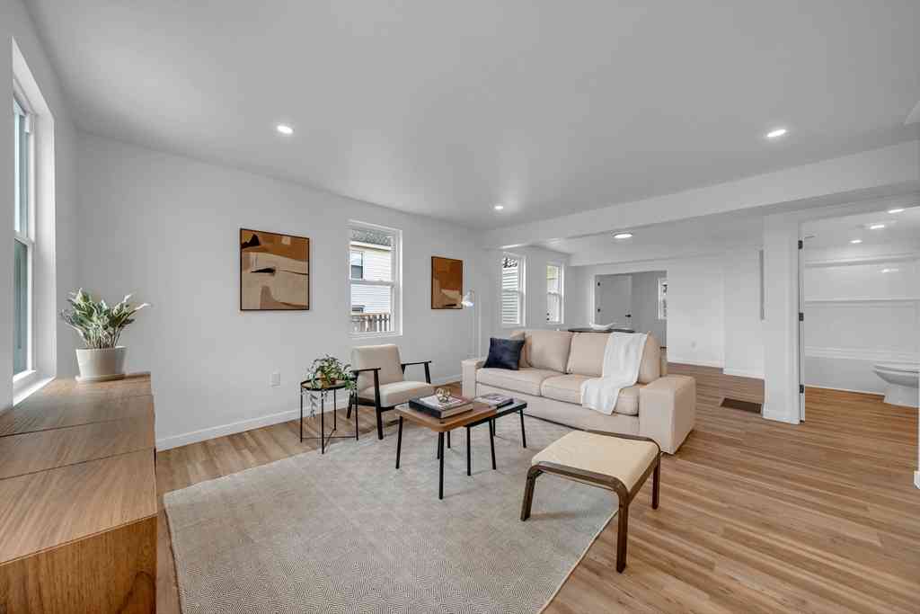 Homes For Rent - 21 Oliver Street<br/> Lowell, MA 01854