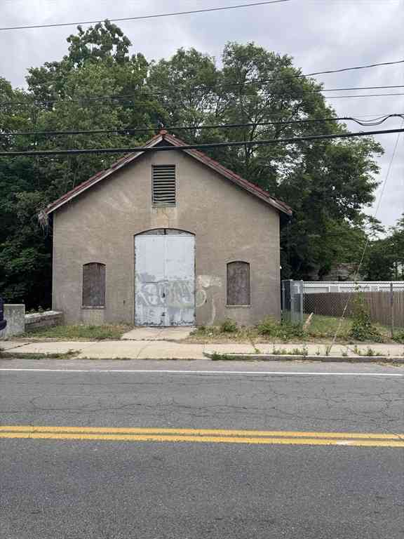 Homes For Sale - 138 Perkins Avenue<br/> Brockton, MA 02303