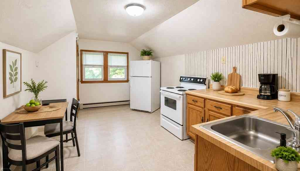 Apartment For Rent - 109 Green Hill Pkwy #2<br/> Worcester County, Worcester, MA 01605