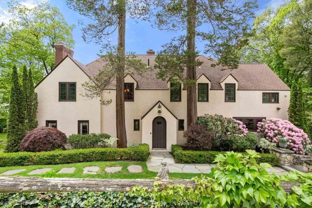 Homes For Rent - 85 Gate House Road<br/> Newton, MA 02467
