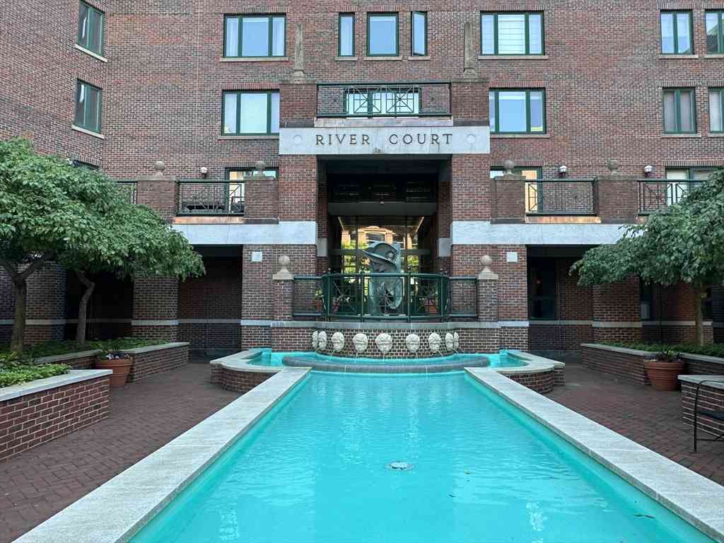 Apartment For Rent - 10 Rogers St #407<br/> Cambridge, MA 02142