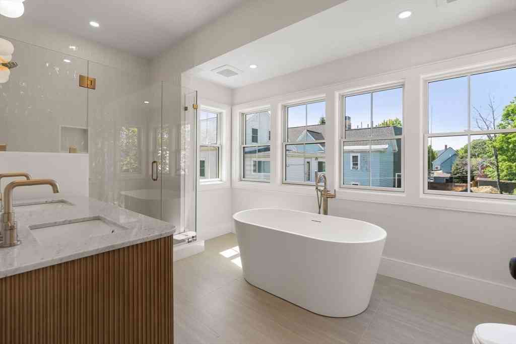 Condo For Sale - 326 Lowell Street #2<br/> Somerville, MA 02145