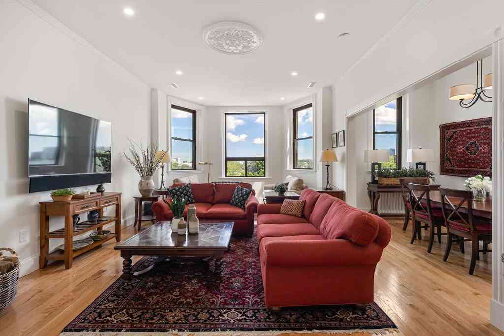 Condo For Sale - 31 Bay State Rd #4<br/> Suffolk County, Boston, MA 02215
