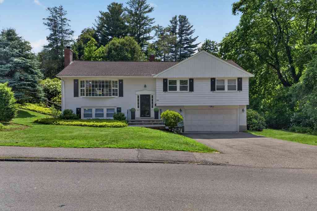 Homes For Rent - 29 Brook Street<br/> Wellesley, MA 02482