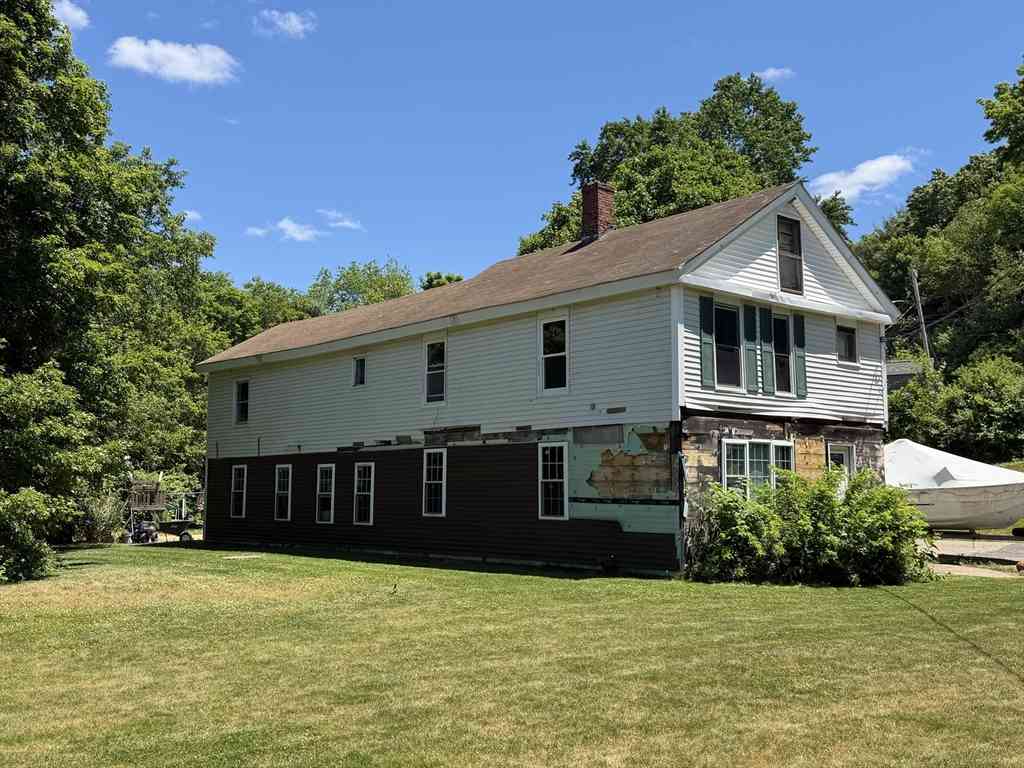 Multifamily For Rent - 101 Howe St.<br/> East Brookfield, MA 01515
