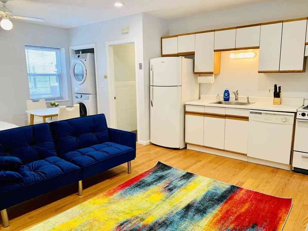 Condo For Rent - 12 Regent St #1R<br/> Cambridge, MA 02141
