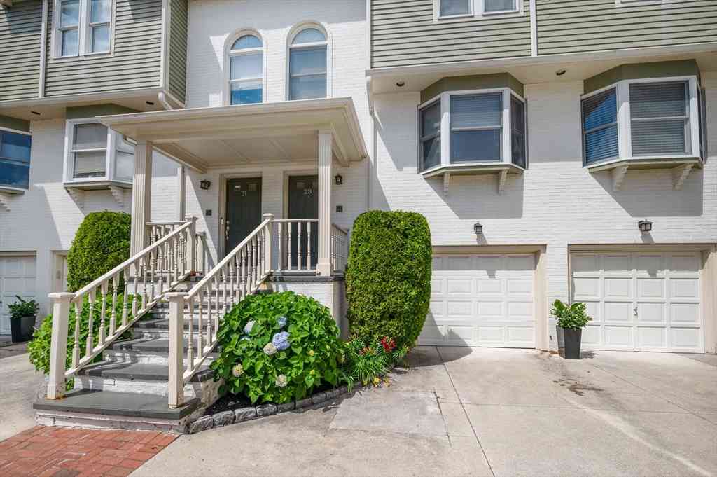 Condo For Rent - 25 Miles Ave #23<br/> Providence County, Providence, RI 02906
