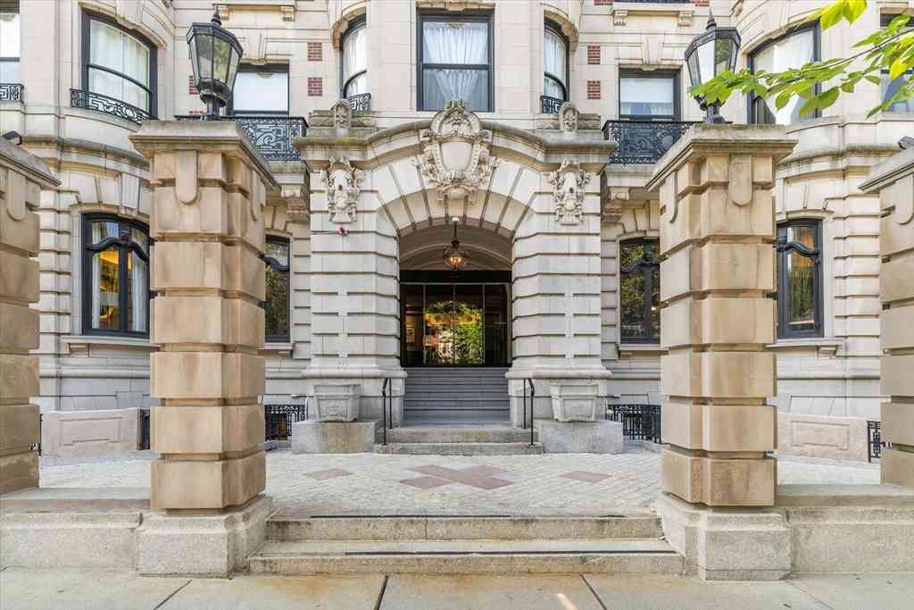 Condo For Rent - 390 Commonweath Avenue #603<br/> Boston, MA 02215
