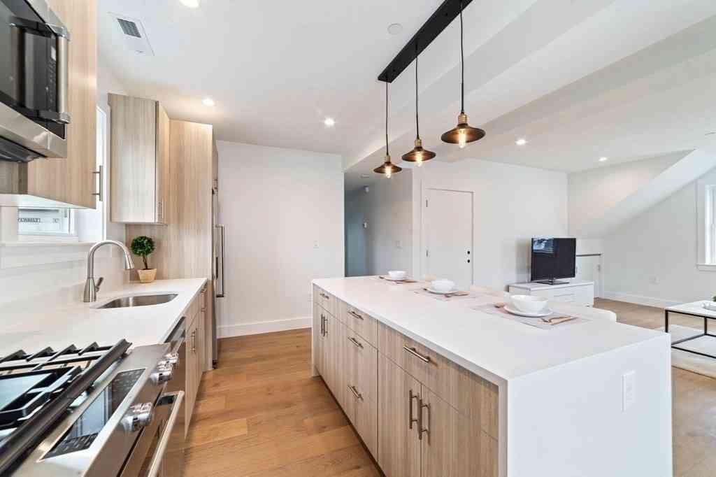 Apartment For Rent - 24 Kensington #2<br/> Somerville, MA 02145