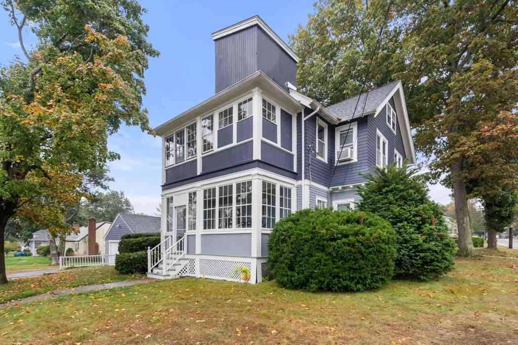 Apartment For Rent - 2 Calumet Ave #2<br/> Worcester, MA 01606