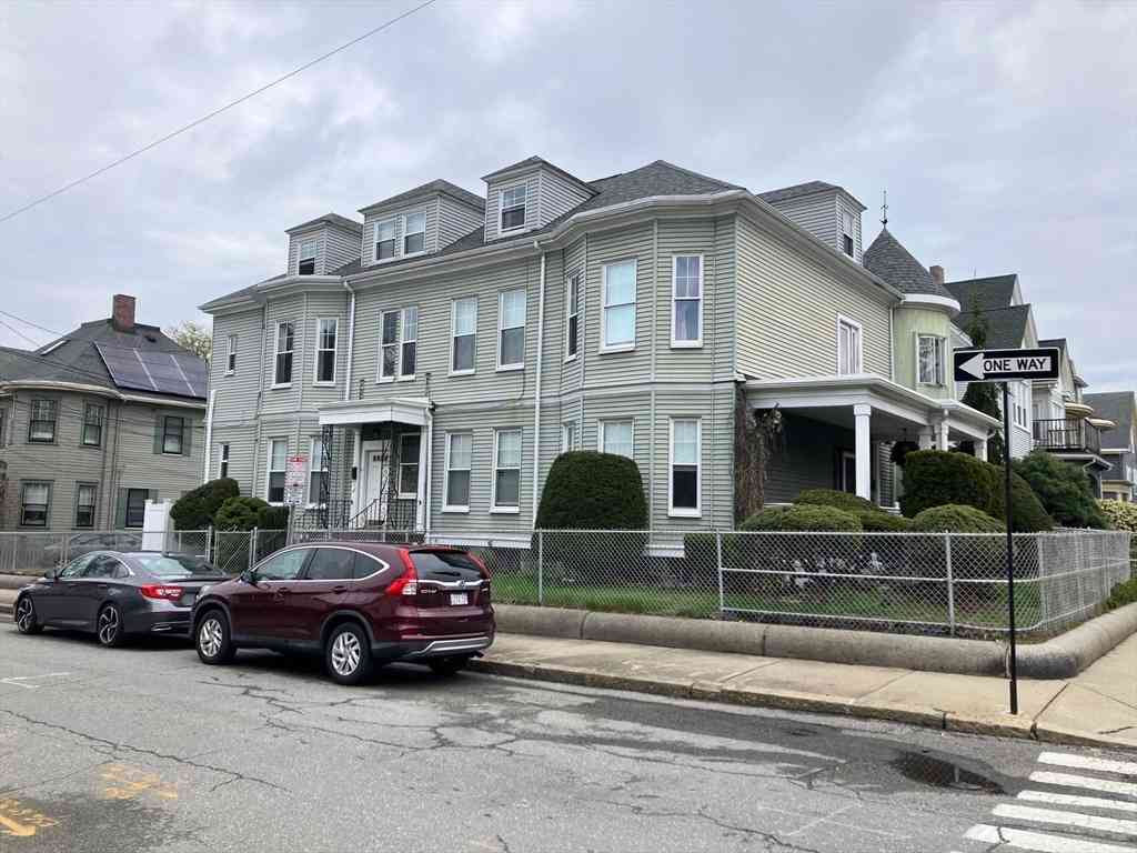 Apartment For Rent - 67 Benton Rd #3<br/> Somerville, MA 02143