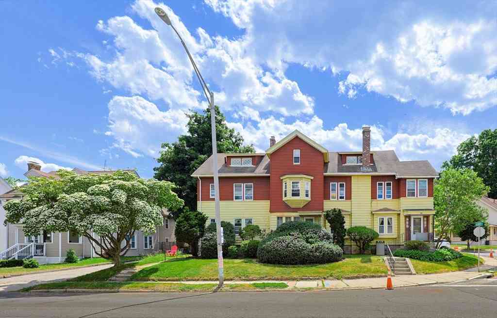 Multifamily For Rent - 1 Hadwen Lane<br/> Worcester, MA 01602