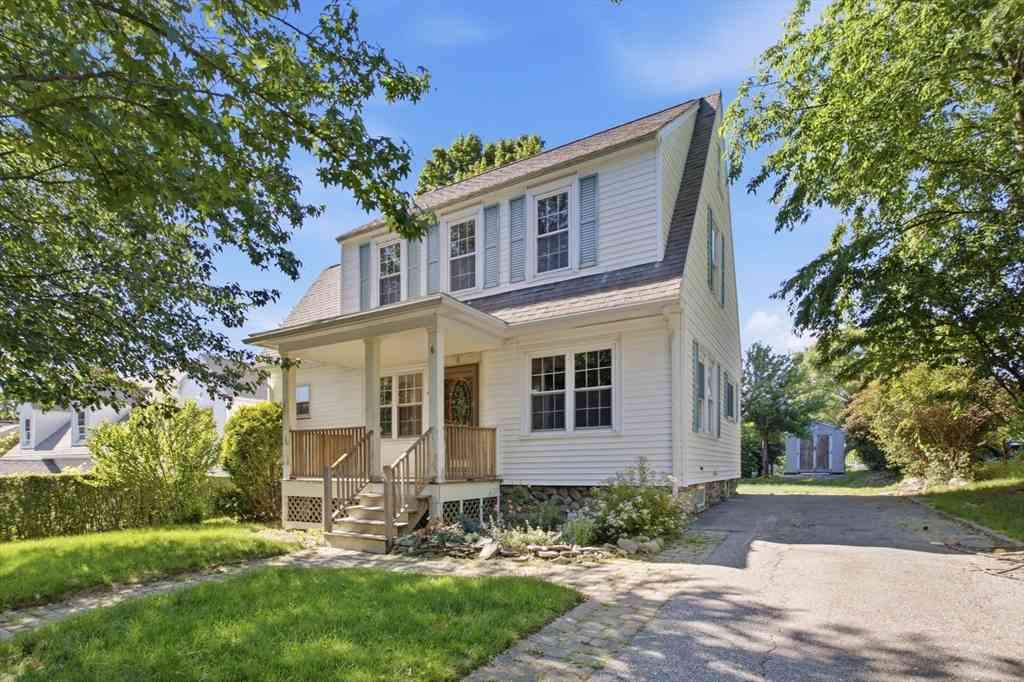 Homes For Sale - 6 Ashburnham Rd<br/> Worcester, MA 01606
