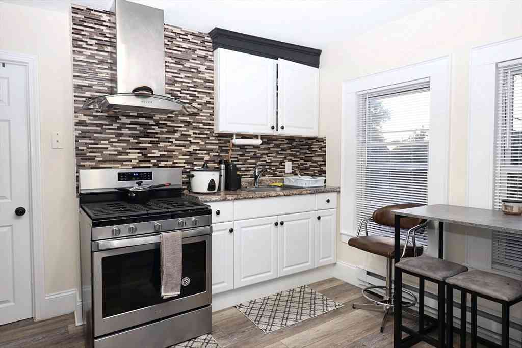 Apartment For Rent - 173 Porter St #4<br/> Stoughton, MA 02072