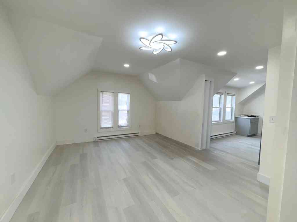 Homes For Rent - 930 S Franklin St #2<br/> Holbrook, MA 02343