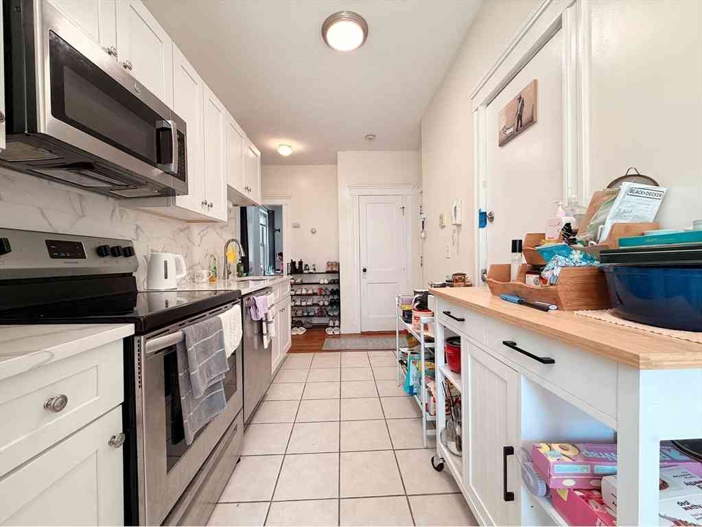 Condo For Rent - 8 Ransom Rd #8<br/> Boston, MA 02135