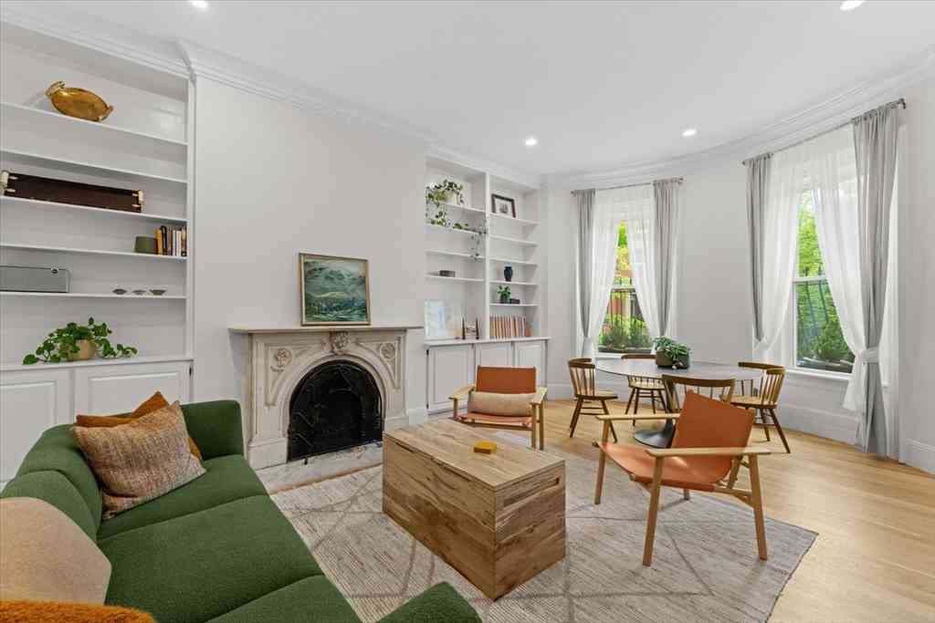 Condo For Rent - 76 Waltham St #2<br/> Boston, MA 02118