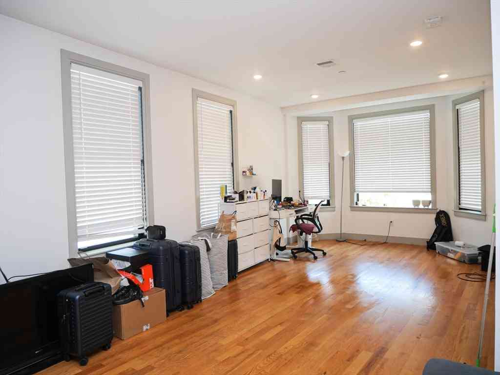Apartment For Rent - 15 Maywood #3<br/> Boston, MA 02119