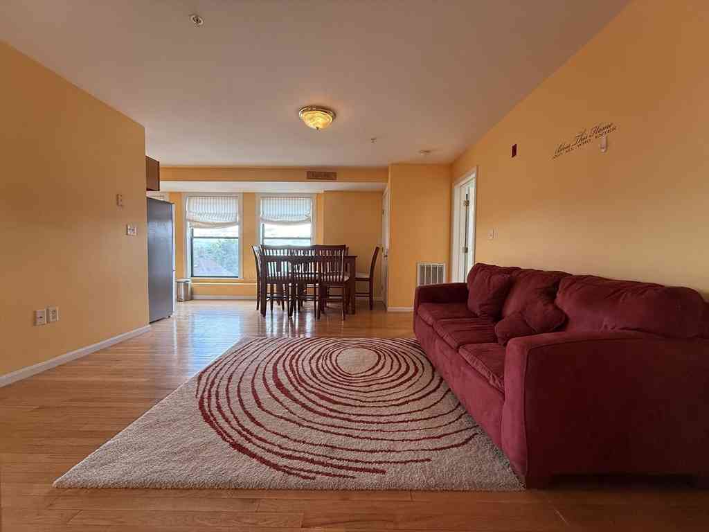 Condo For Rent - 58 Almont #11<br/> Malden, MA 02148