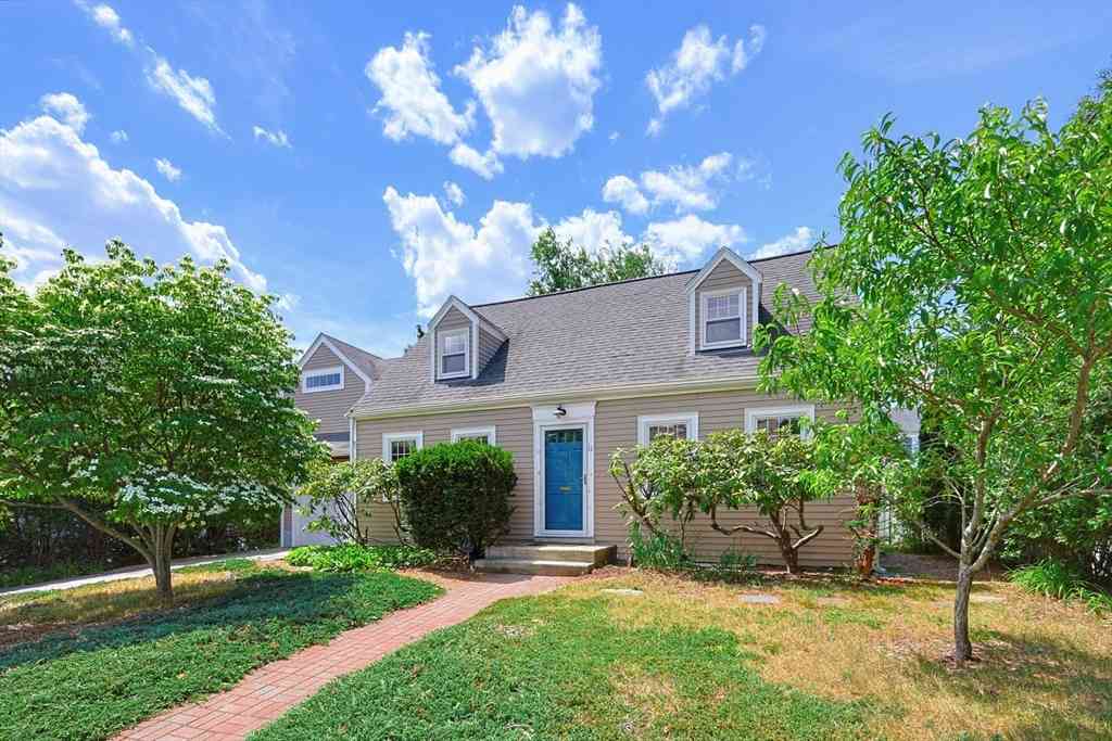 Homes For Rent - 11 Hatfield Rd<br/> Newton, MA 02465