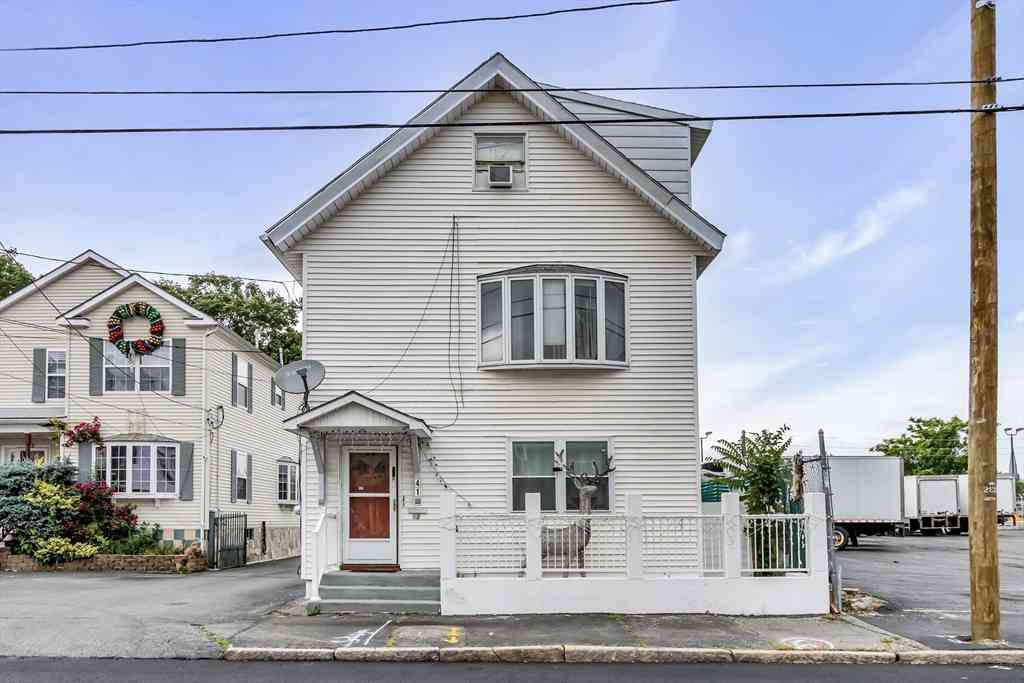Multifamily For Rent - 41 Railroad St<br/> Lawrence, MA 01841