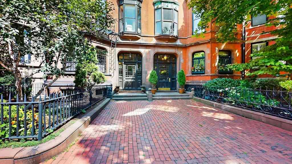 Apartment For Rent - 173 Marlborough St. #11<br/> Boston, MA 02116
