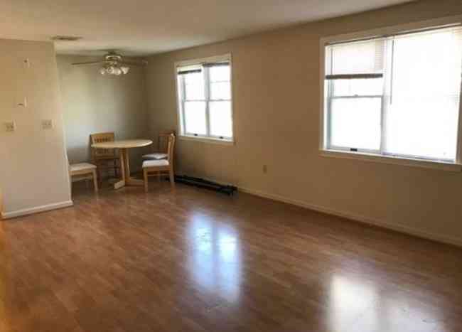 Condo For Rent - 20 Webb Pl #2C<br/> Bristol County, Mansfield, MA 02048