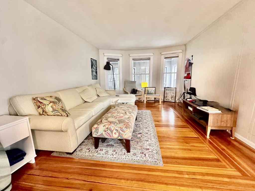 Apartment For Rent - 36 Simpson Ave #2<br/> Somerville, MA 02144