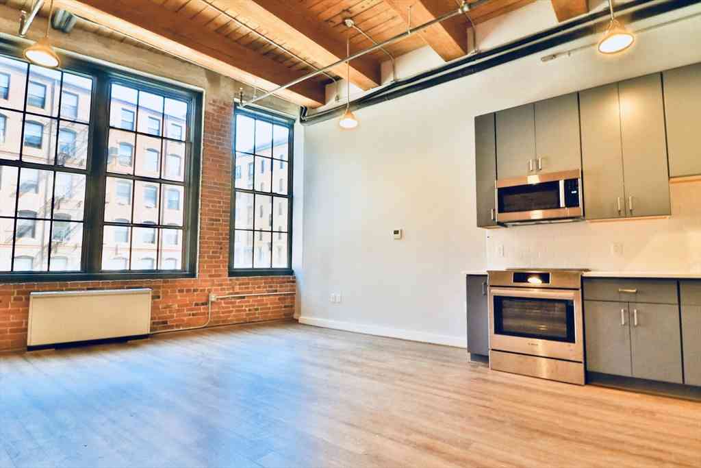 Condo For Rent - 63 Melcher St #201<br/> Boston, MA 02210