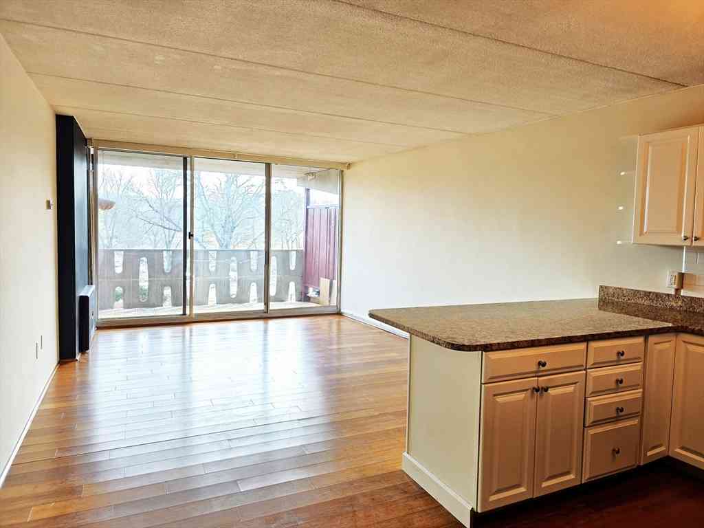 Condo For Rent - 200 Swanton St #318<br/> Middlesex County, Winchester, MA 01890