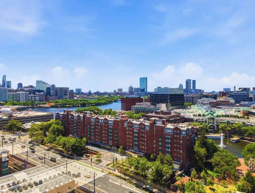 Condo For Rent - 6 Canal Park #303<br/> Cambridge, MA 02141
