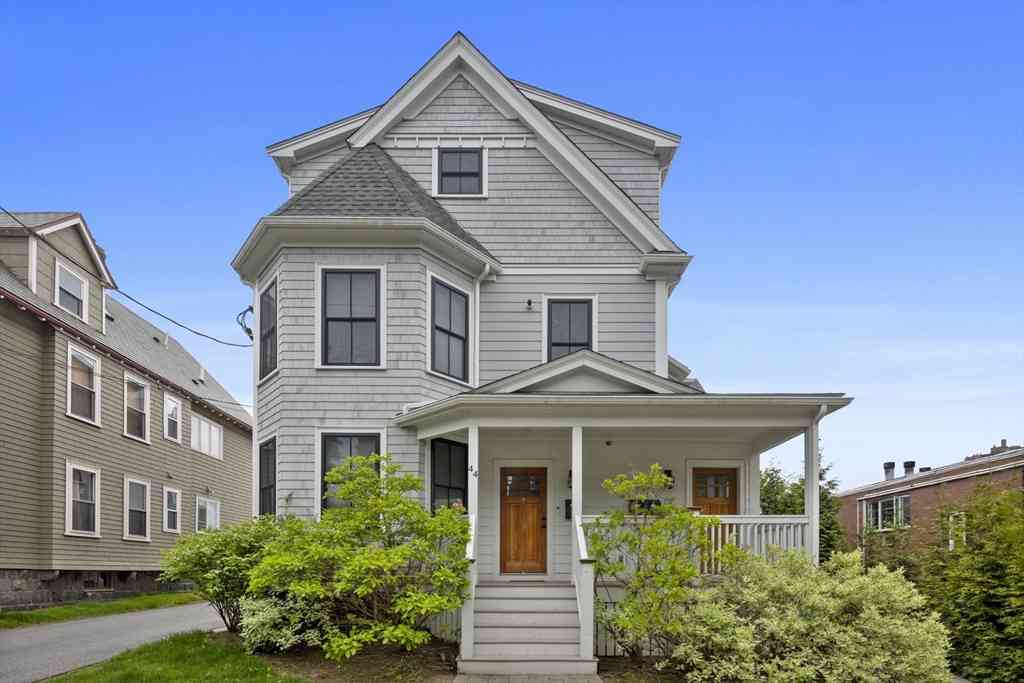 Condo For Rent - 44 Evergreen St #3<br/> Suffolk County, Boston, MA 02130