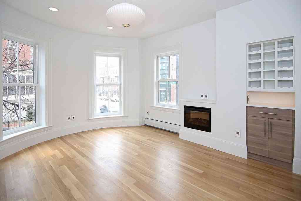 Apartment For Rent - 53 Union Park #1<br/> Boston, MA 02118