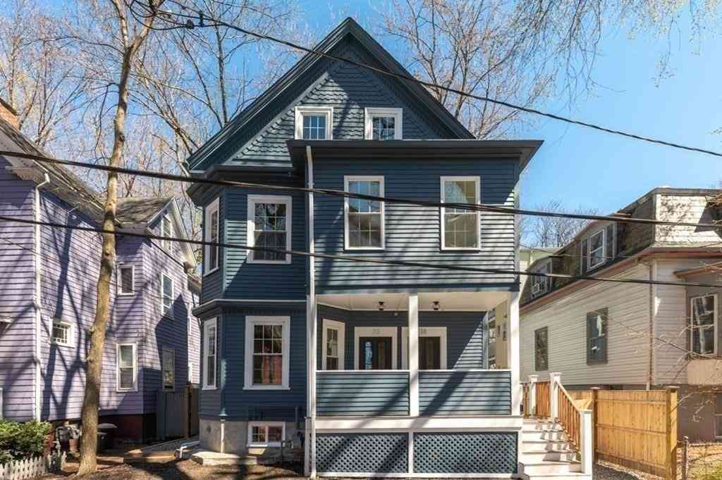 Condo For Rent - 18 Sacramento Pl #2<br/> Cambridge, MA 02138
