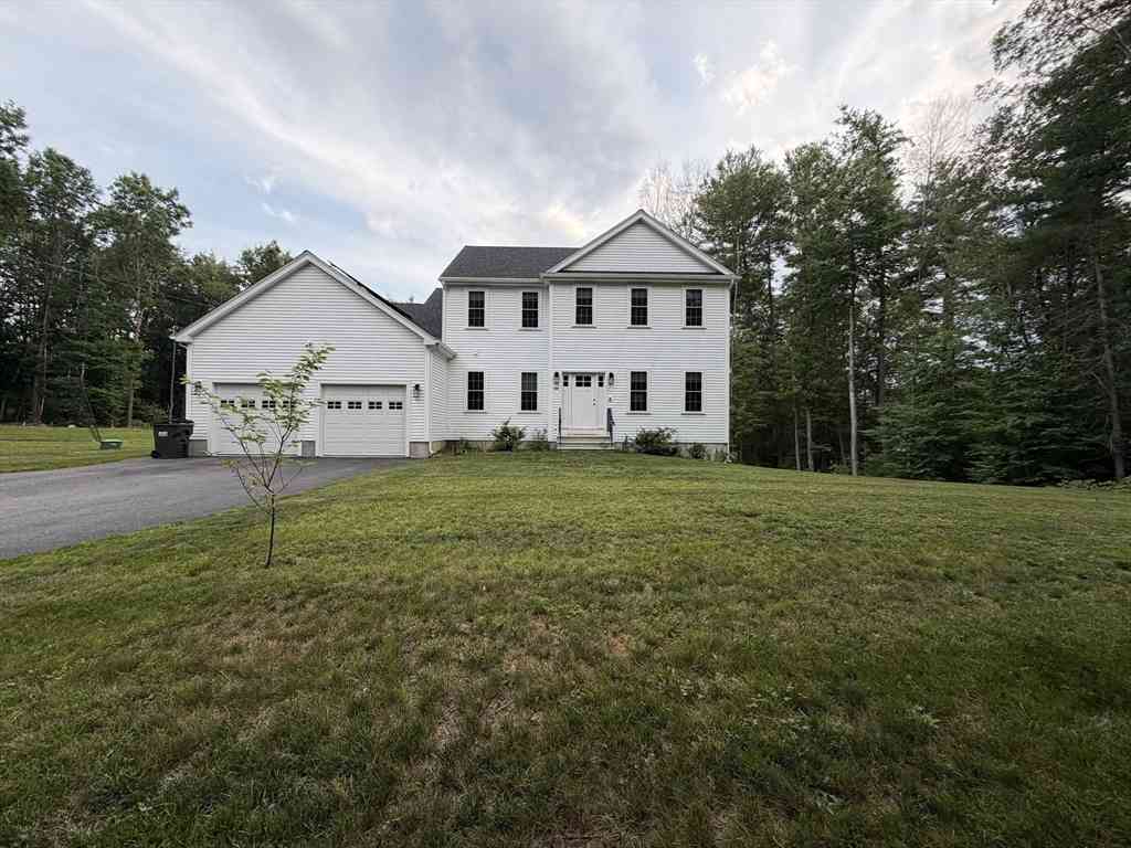 Homes For Sale - 203 Albee Rd<br/> Uxbridge, MA 01569