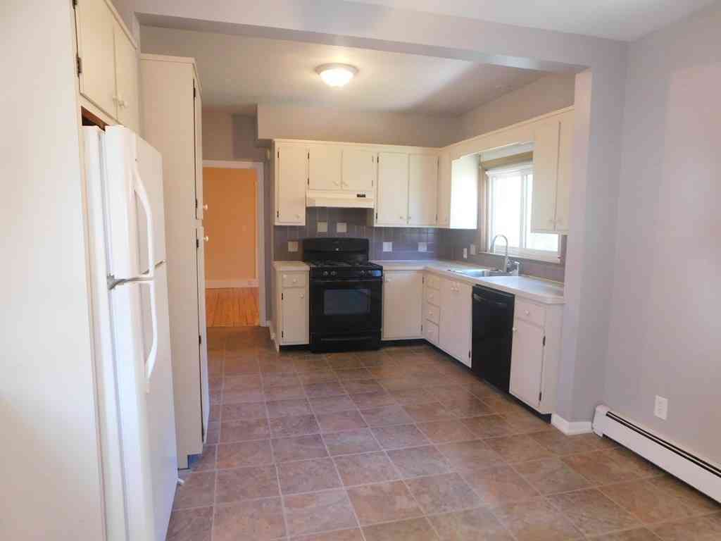 Apartment For Rent - 64 Brooks Ave #1<br/> Newton, MA 02460