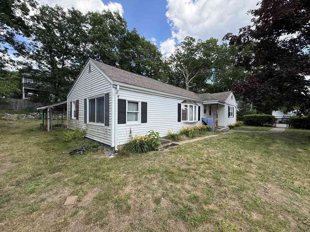 Homes For Sale - 44 Glenside Ave<br/> Billerica, MA 01821
