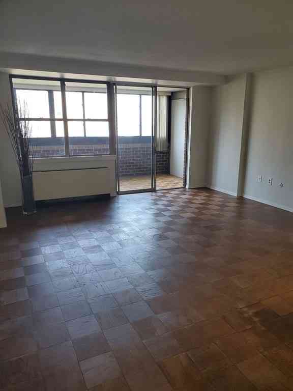 Condo For Rent - 2 Hawthorne Pl #7B<br/> Boston, MA 02114